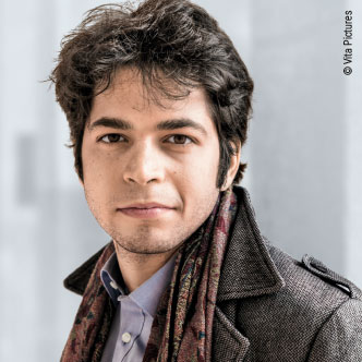 [Arash Rokni, Pianist und Gewinner des Taste-the-Best-Wettbewerbs 2020]